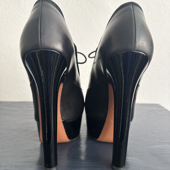 Seen on Victoria Beckham Alaïa Oxford Stiletto Booties EU 38.5 Black - Picture 7 of 12